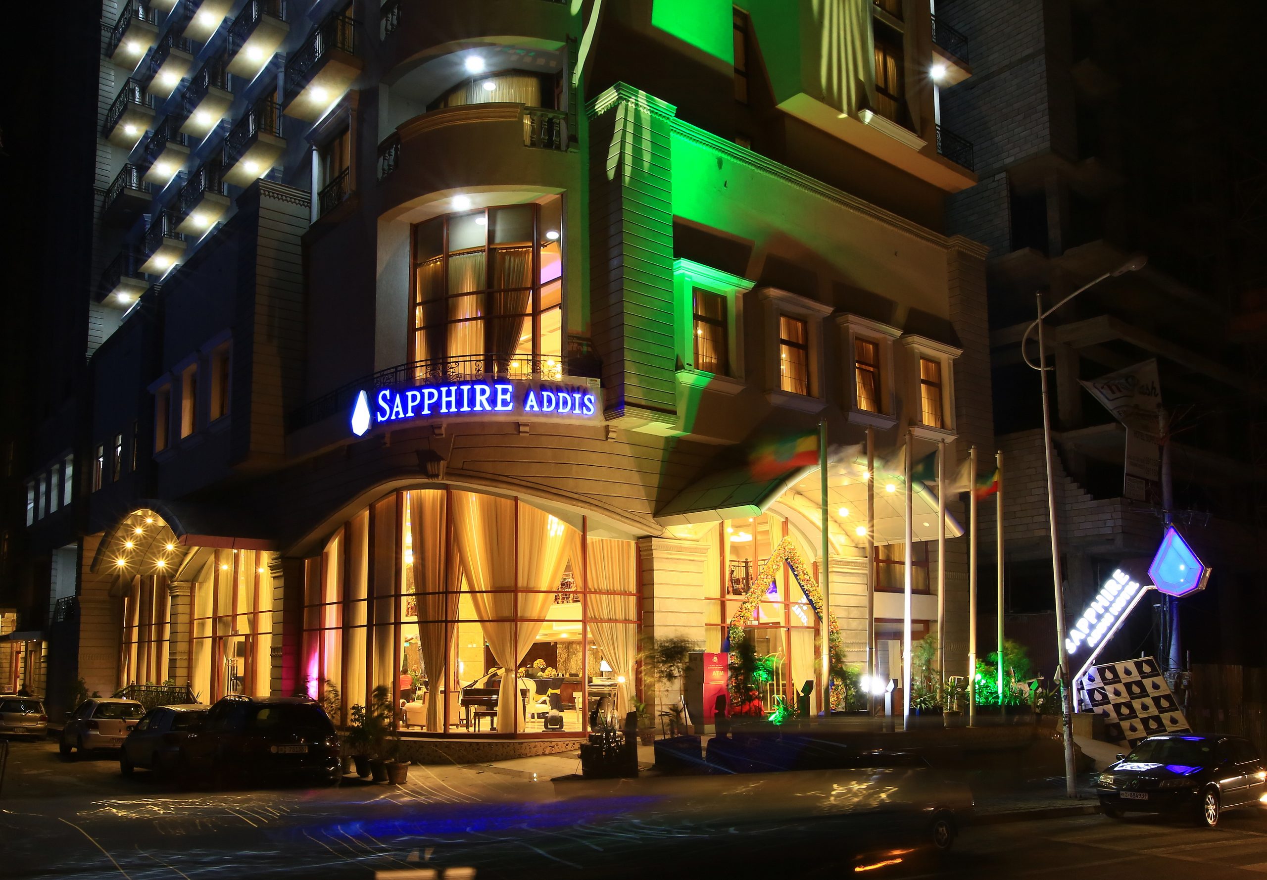 Sapphire Addis Hotel: Hotel exterior