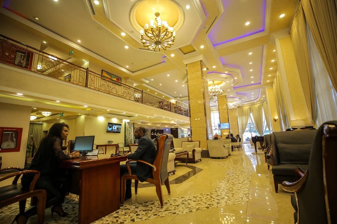 Sapphire Addis Hotel: Lobby